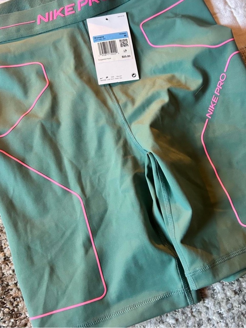 😍NWT Nike Pro Shorts